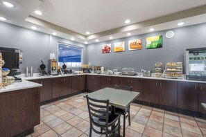 Free daily continental breakfast