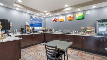 Free daily continental breakfast
