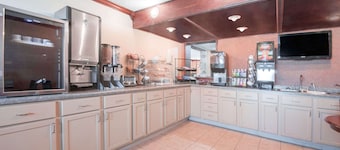 Knights Inn Grand Forks