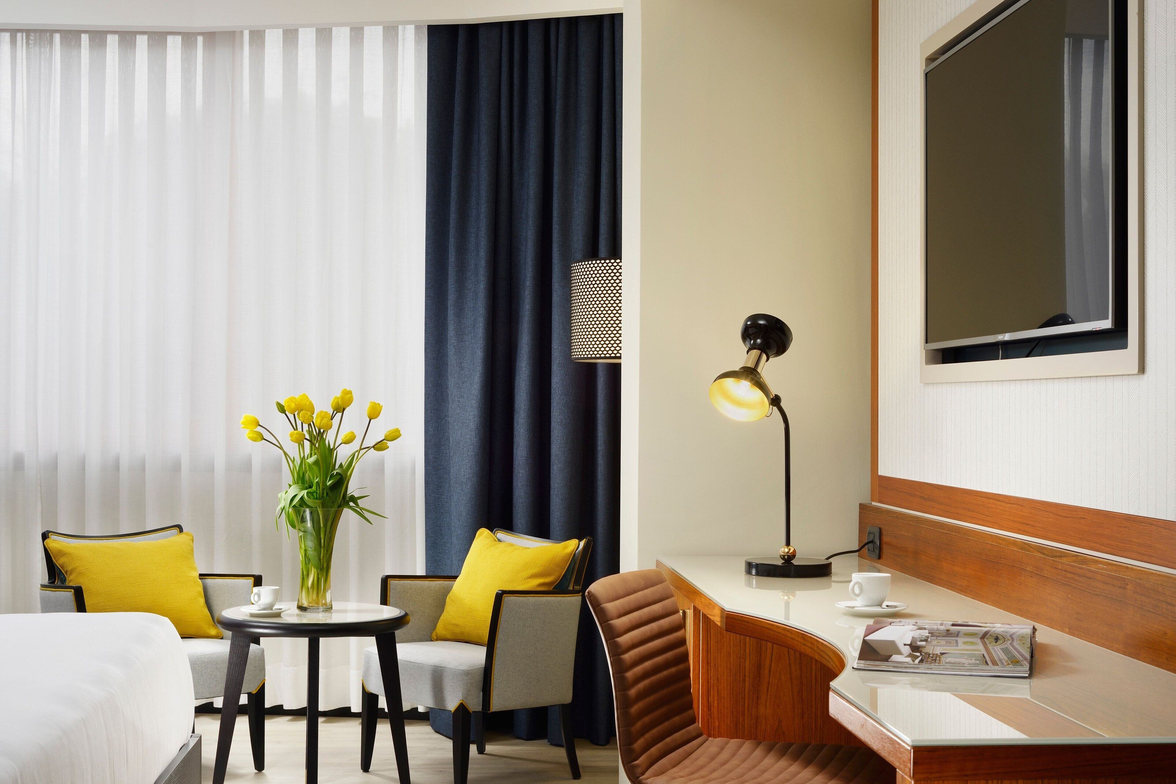 1 bedroom, premium bedding, in-room safe, desk