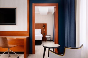 Superior Room, 1 Queen Bed | 1 bedroom, premium bedding, in-room safe, desk - Four Points by Sheraton Siena (Siena)