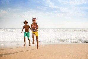 Private beach, white sand, beach towels, snorkelling