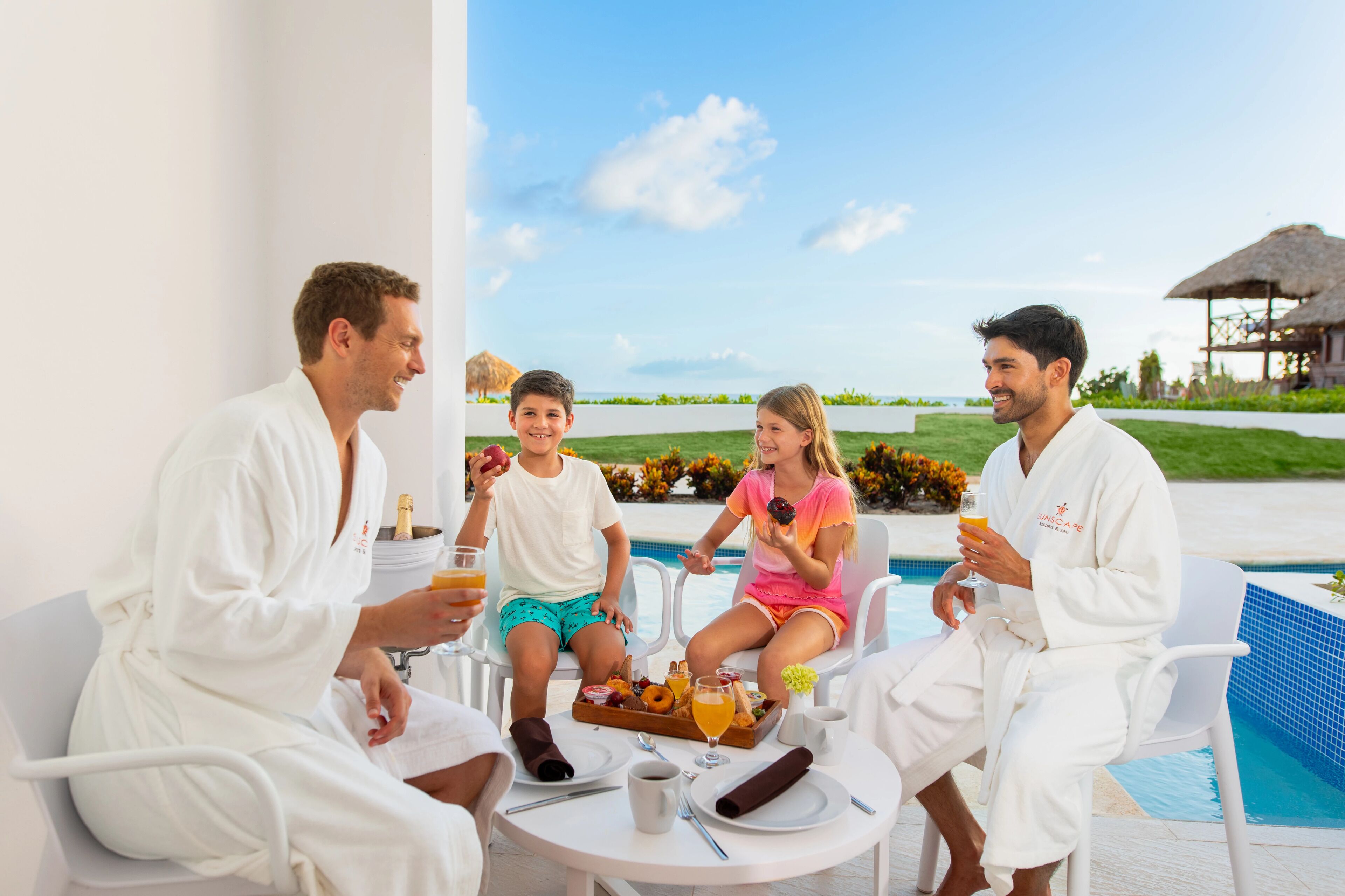 Sun Club Superior Swim out Ocean View King | Terrace/patio