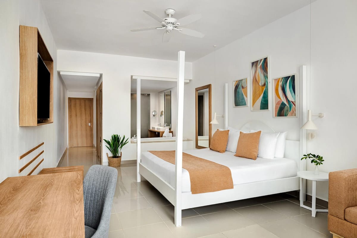 1 bedroom, down comforters, free minibar items, in-room safe