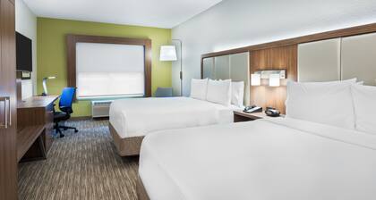 Holiday Inn Express & Suites Columbus Airport East by IHG