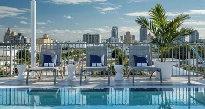 Courtyard by Marriott Miami Beach-South Beach