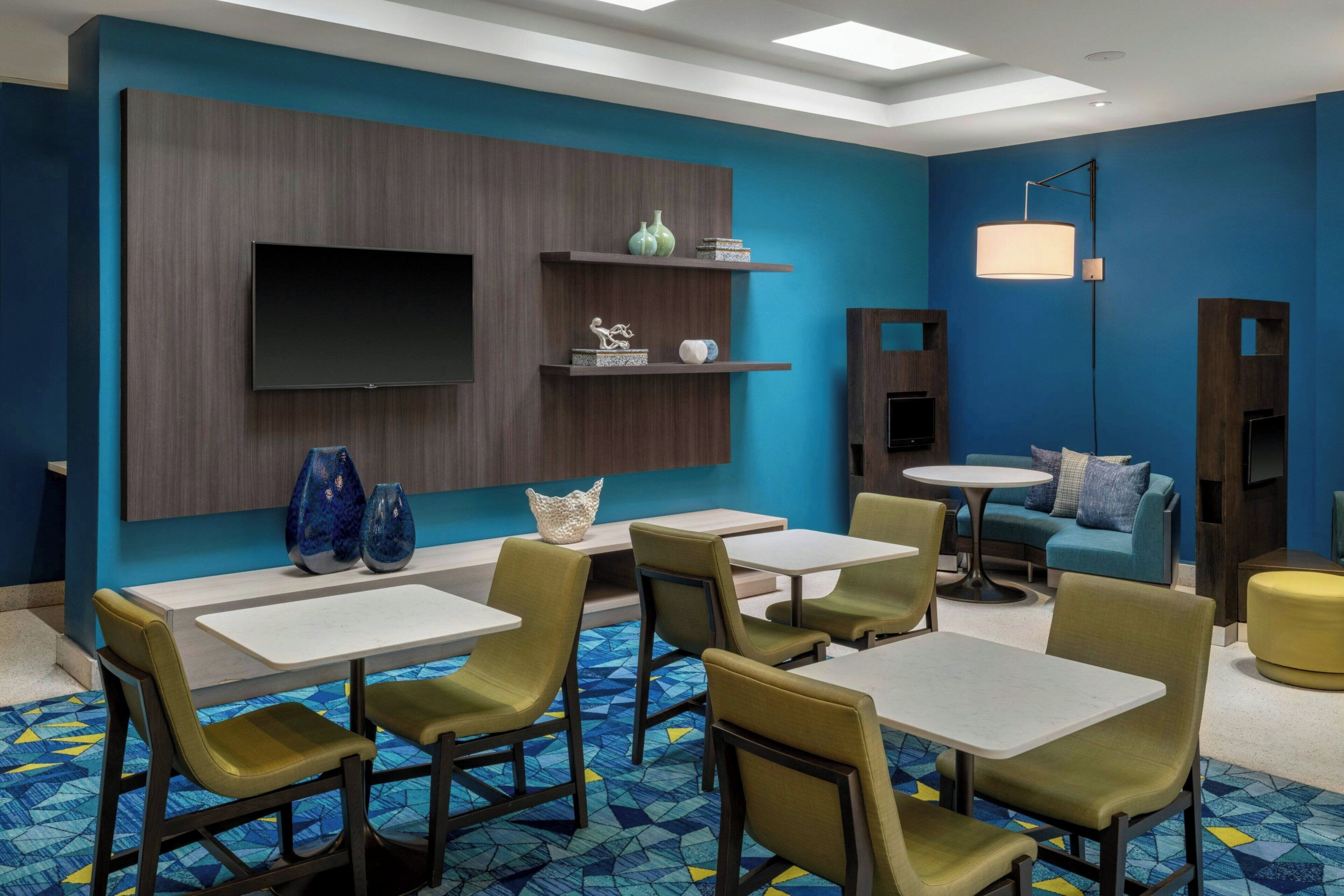 Photo - Courtyard by Marriott Miami Beach-South Beach