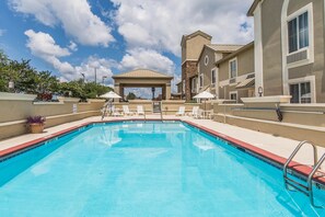 Seasonal outdoor pool