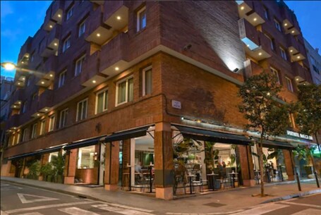 Aparthotel Mariano Cubi Barcelona - view 2