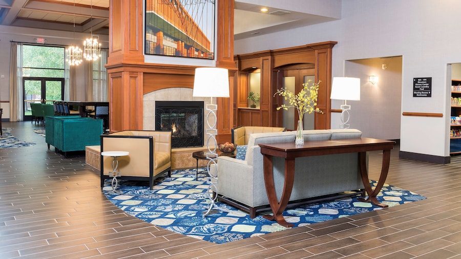 Hampton Inn & Suites East Lansing/Okemos