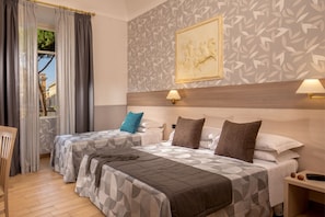 In-room safe, desk, soundproofing, free WiFi