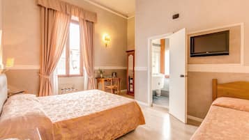 Minibar, in-room safe, free WiFi, bed sheets