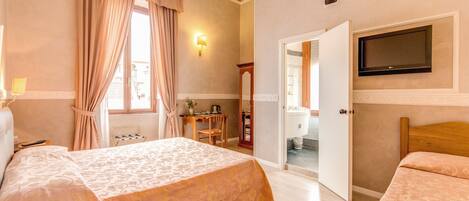 Minibar, in-room safe, free WiFi, bed sheets