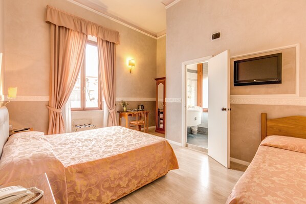 1 bedroom, Frette Italian sheets, minibar, in-room safe