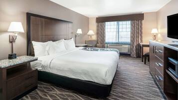 Room, 1 King Bed | Premium bedding, pillowtop beds, desk, blackout drapes