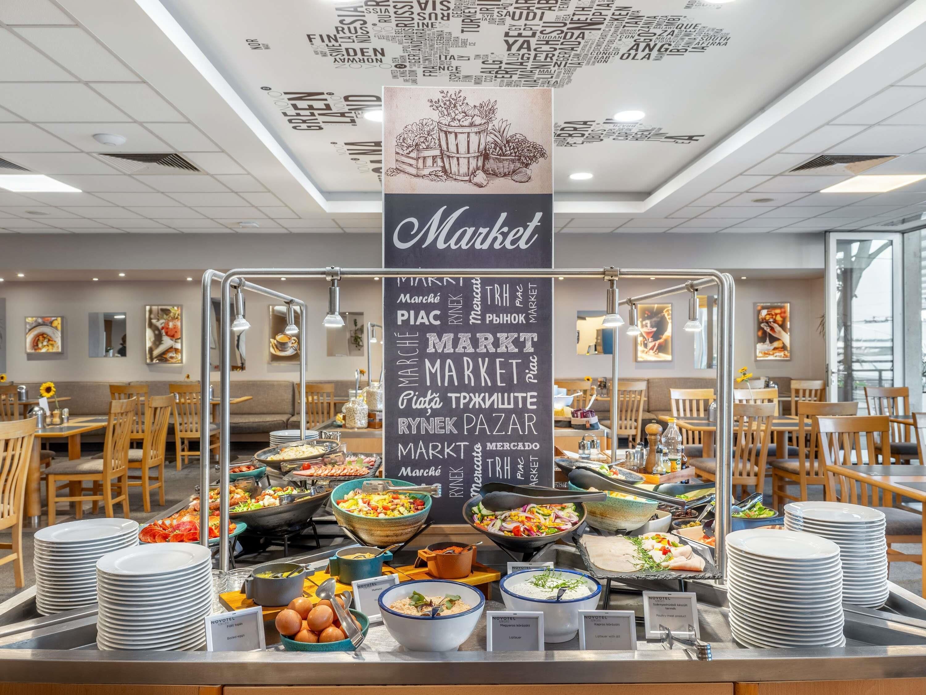 每日供應吃到飽早餐 (每人 HUF5000)