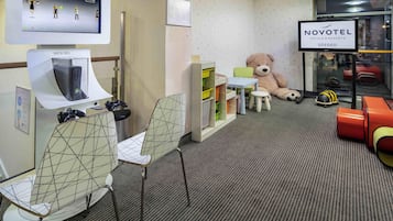 Minibar, in-room safe, desk, blackout drapes