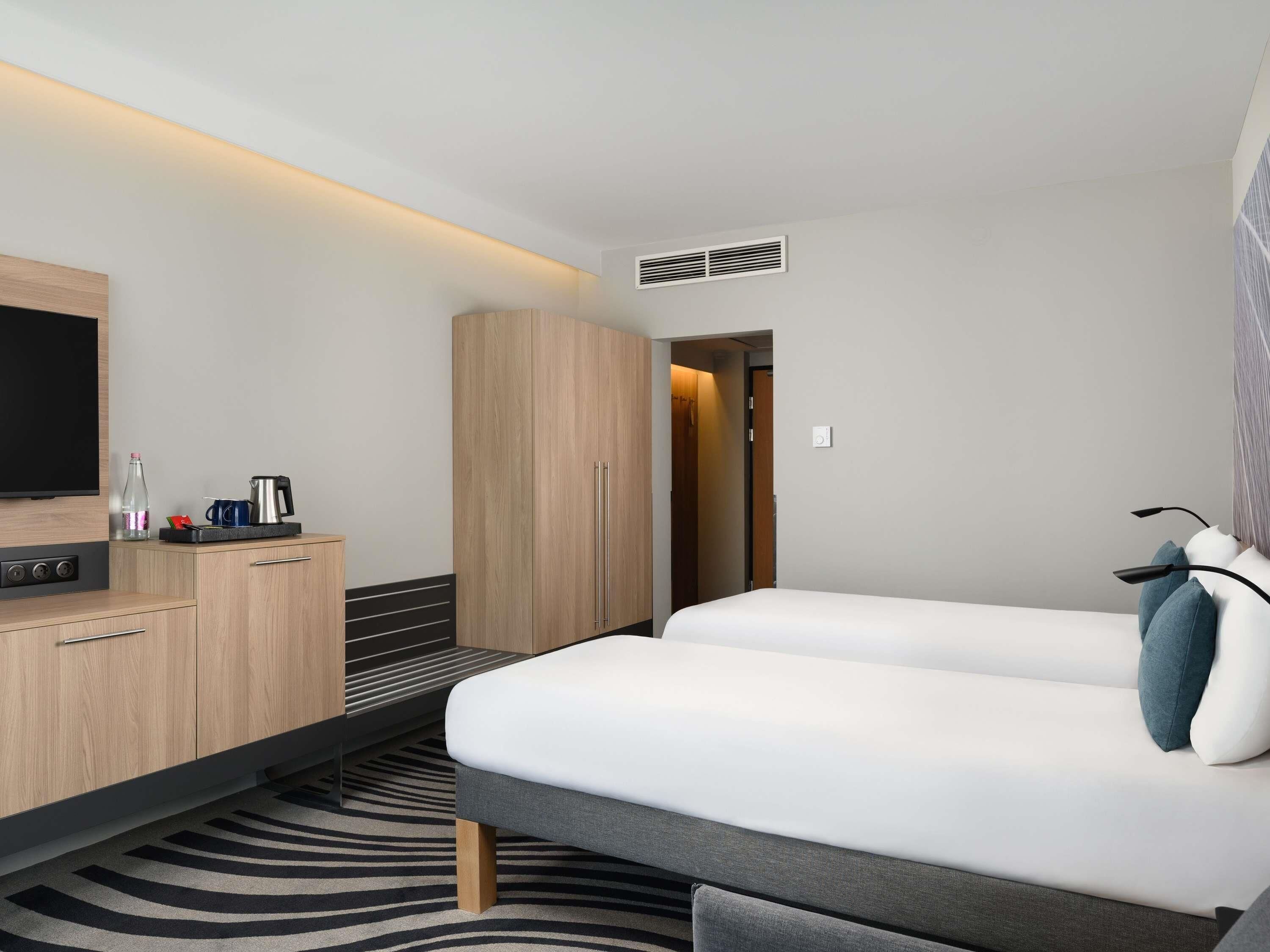 Superior Room, 2 Single Beds | Minibar, in-room safe, desk, blackout curtains