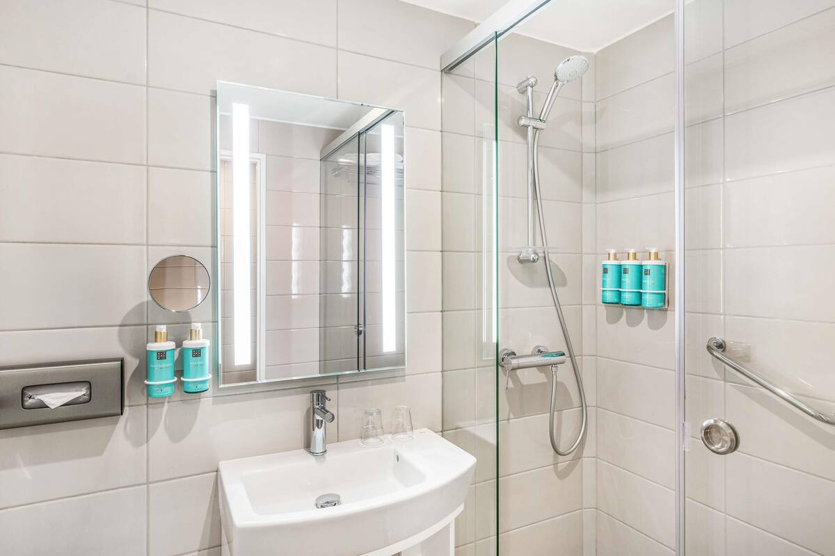 minibar, in-room safe, desk, blackout curtains