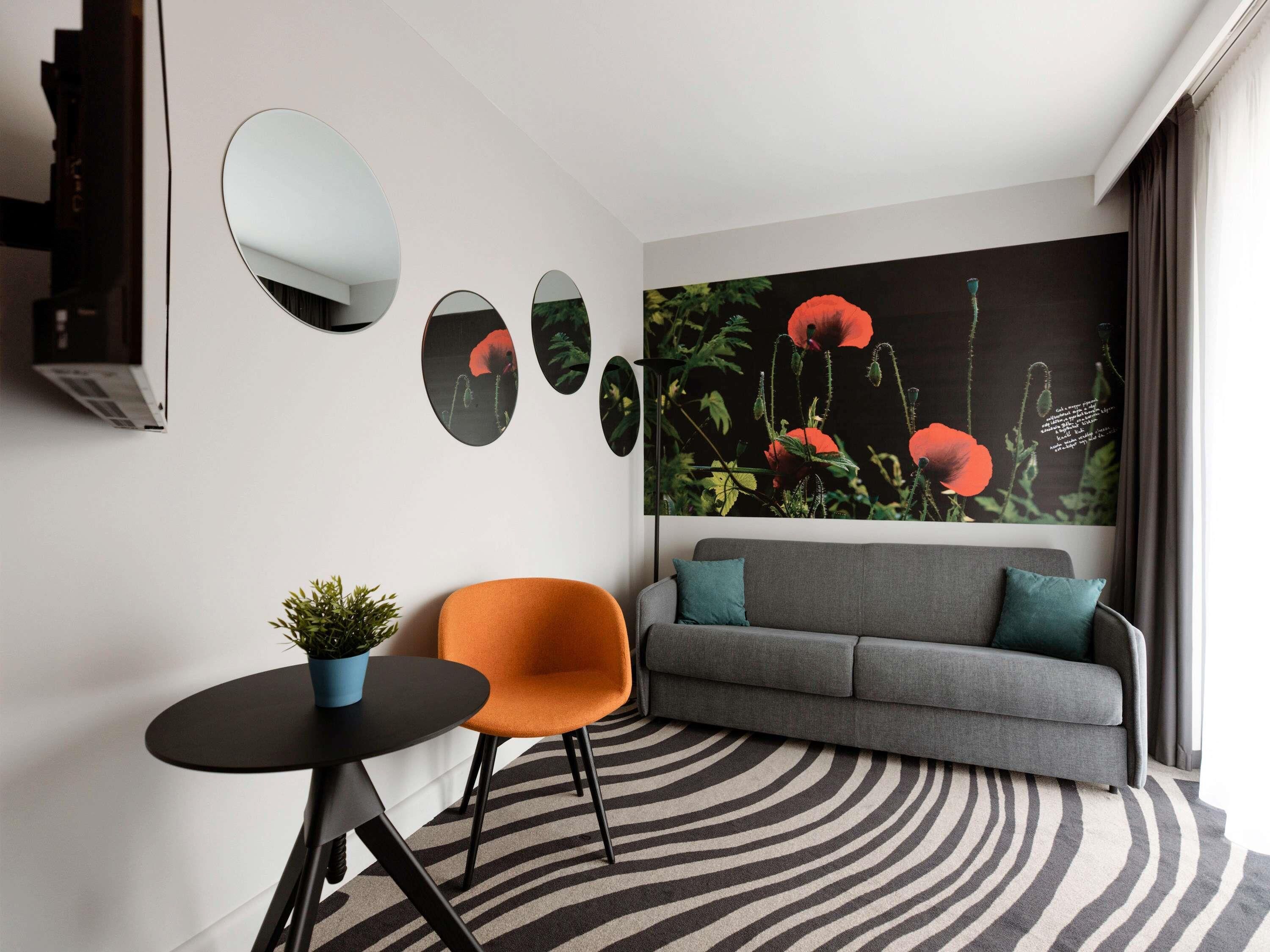 superior suite, 1 double bed with sofa bed | minibar, in-room safe, desk, blackout curtains