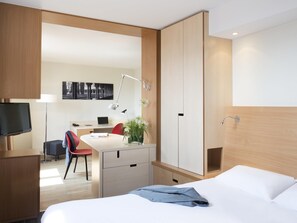 1 bedroom, in-room safe, desk, laptop workspace