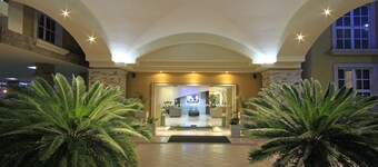 Holiday Inn Monclova by IHG