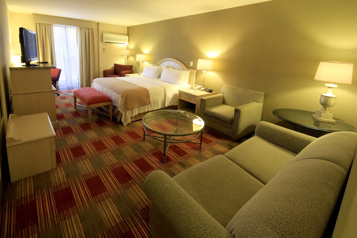 1 bedroom, minibar, in-room safe, iron/ironing board