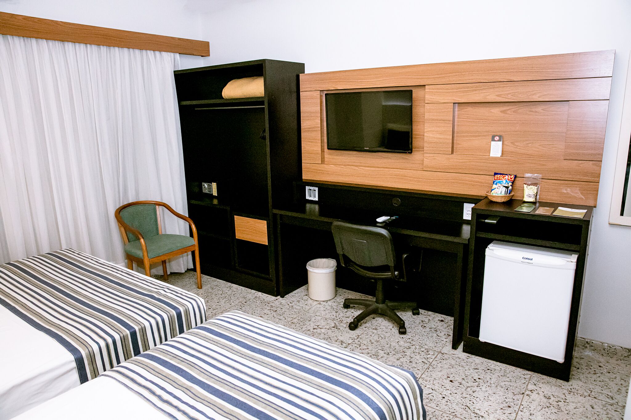 superior triplo casal | room amenity