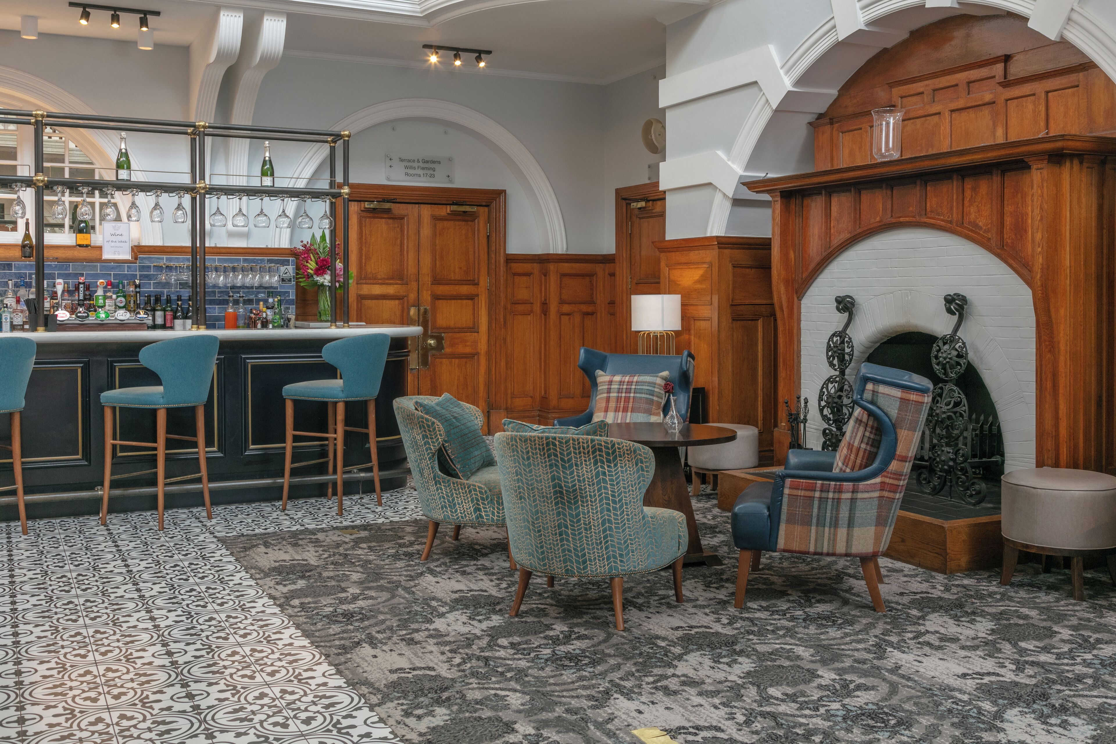 Photo - Best Western Chilworth Manor Hotel