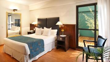 Ropa de cama de alta calidad y minibar