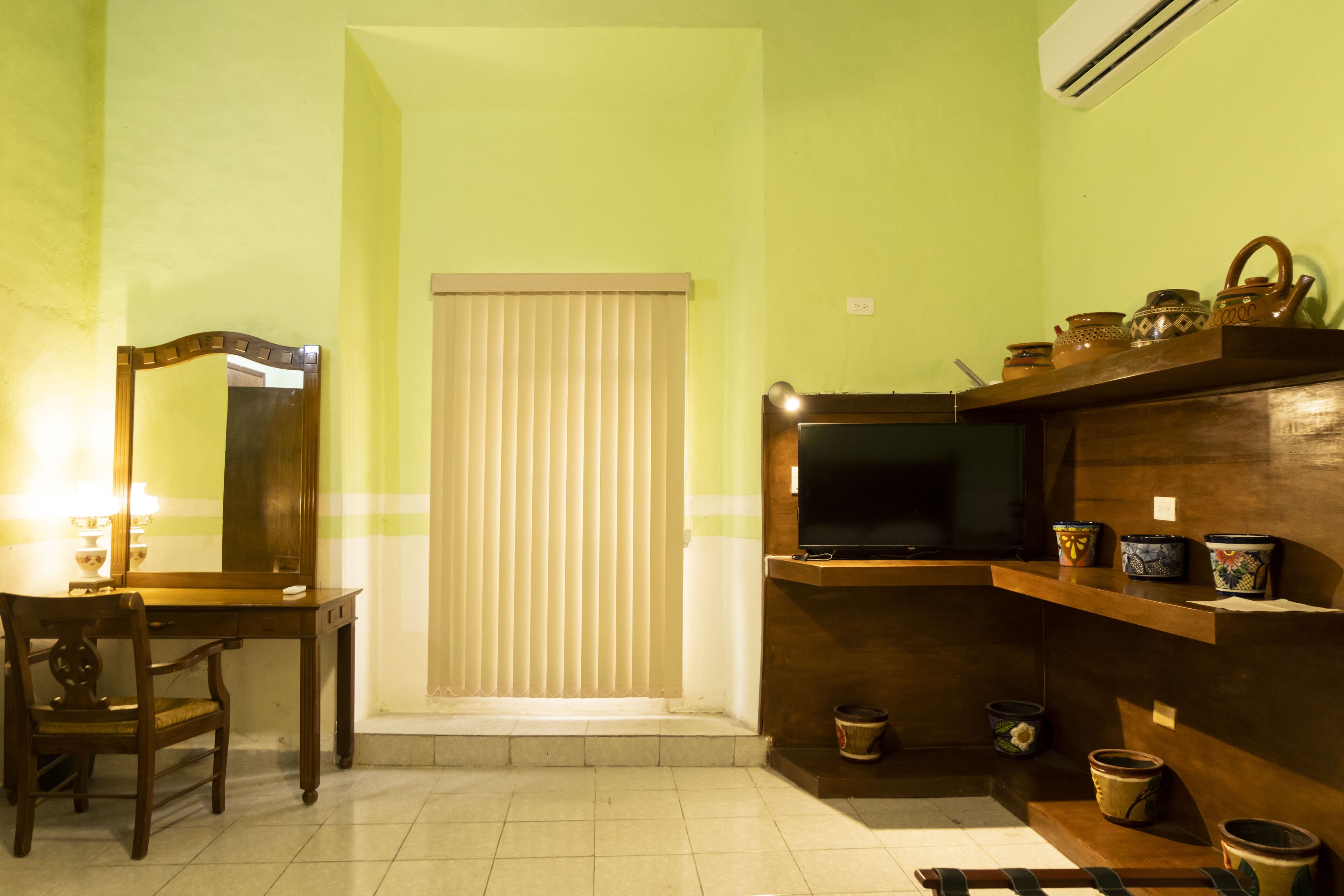 studio, living - dining room, equipped kitchen, independent entrance | 1 bedroom, in-room safe, individually decorated, individually furnished