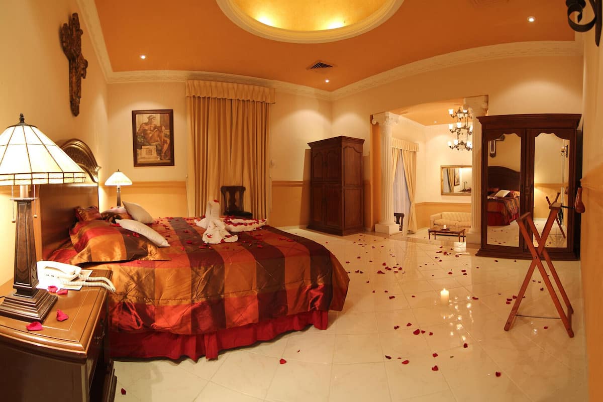 1 bedroom, in-room safe, individually decorated, individually furnished