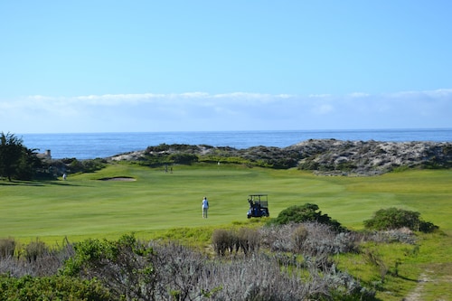 Monterey Peninsula Inn