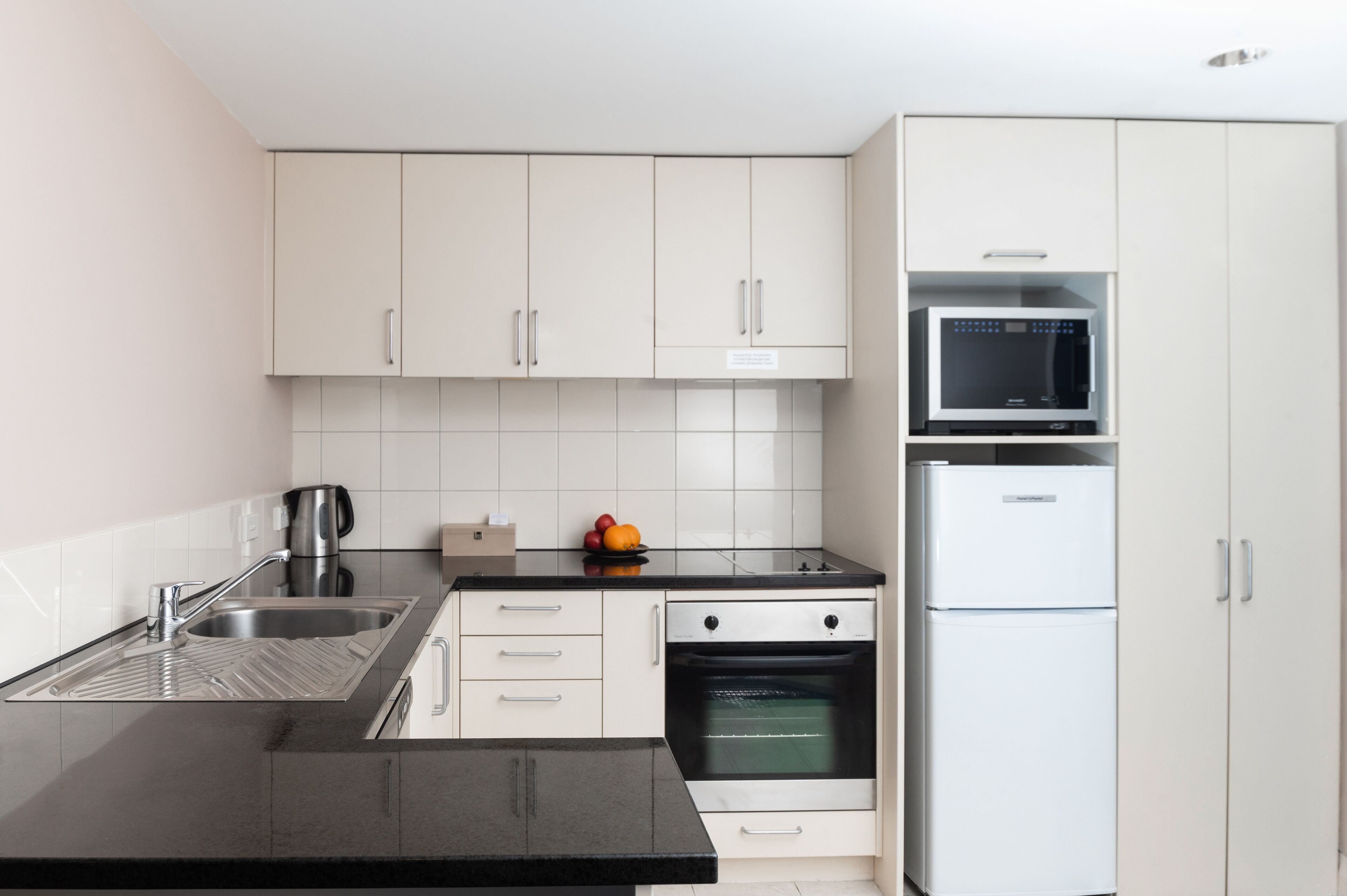 microwave, coffee/tea maker, electric kettle