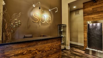 Couples treatment rooms, aromatherapy, deep-tissue massages