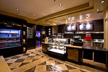 Coffee shop at Tuscany Suites & Casino