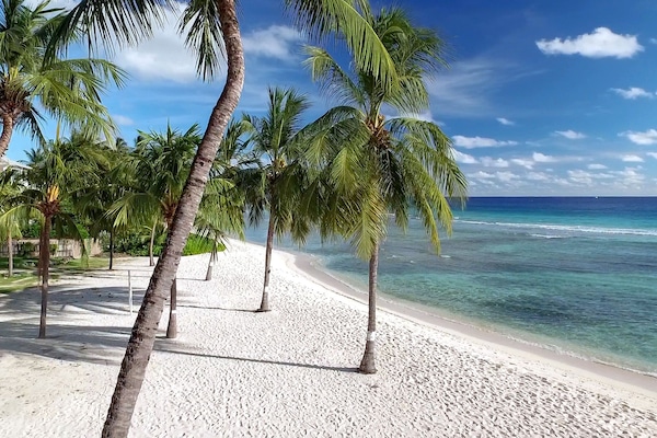 Superior Room, Oceanfront | Beach/ocean view