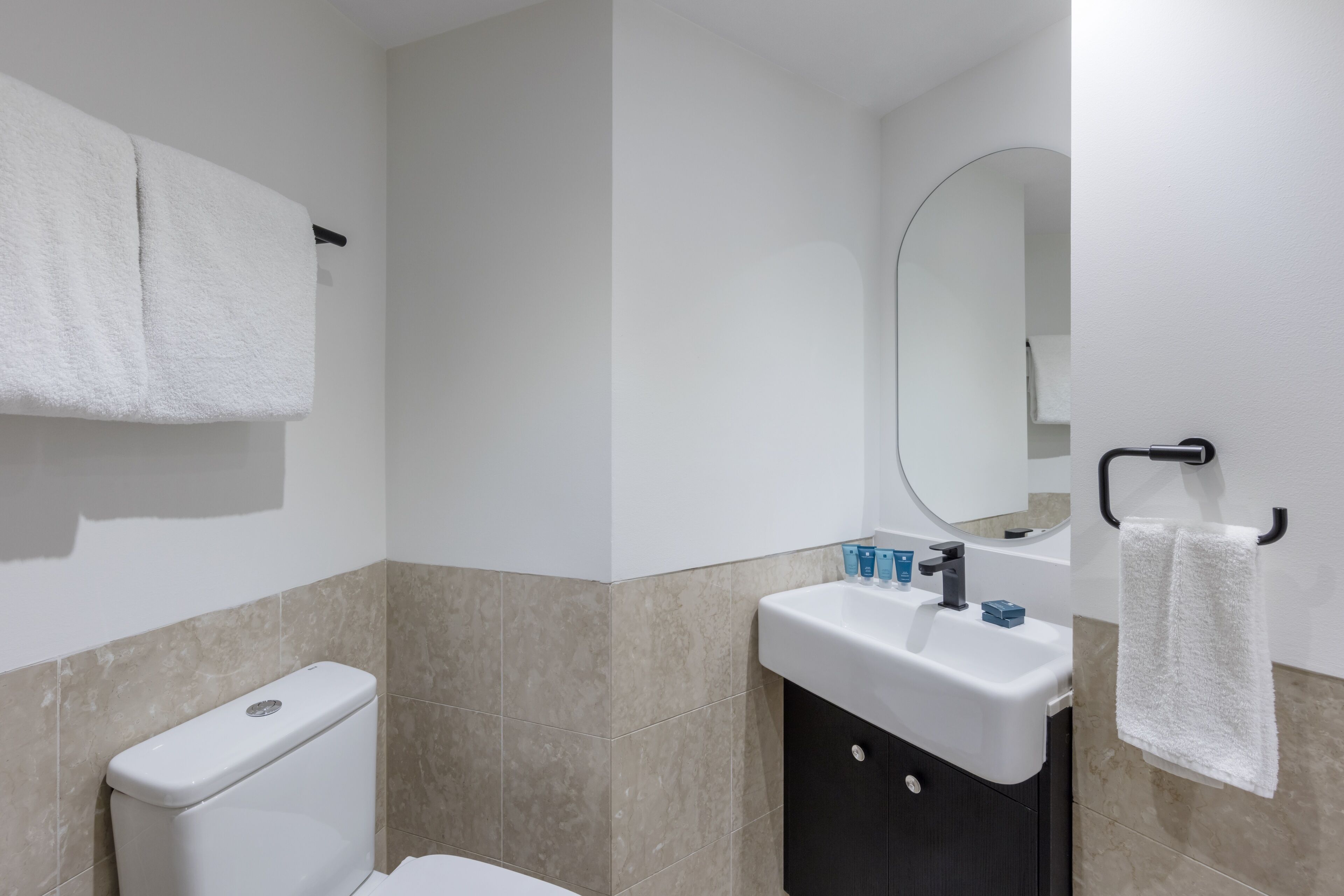 studio, 1 queen bed | bathroom | shower, free toiletries, hair dryer, towels