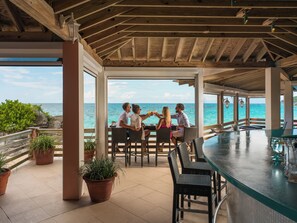 3 ravintolaa, joissa tarjoillaan aamiainen