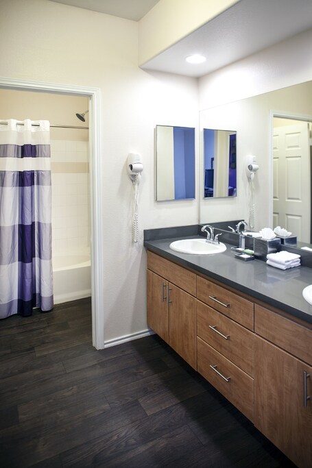 Meridian CondoResorts - Image 60