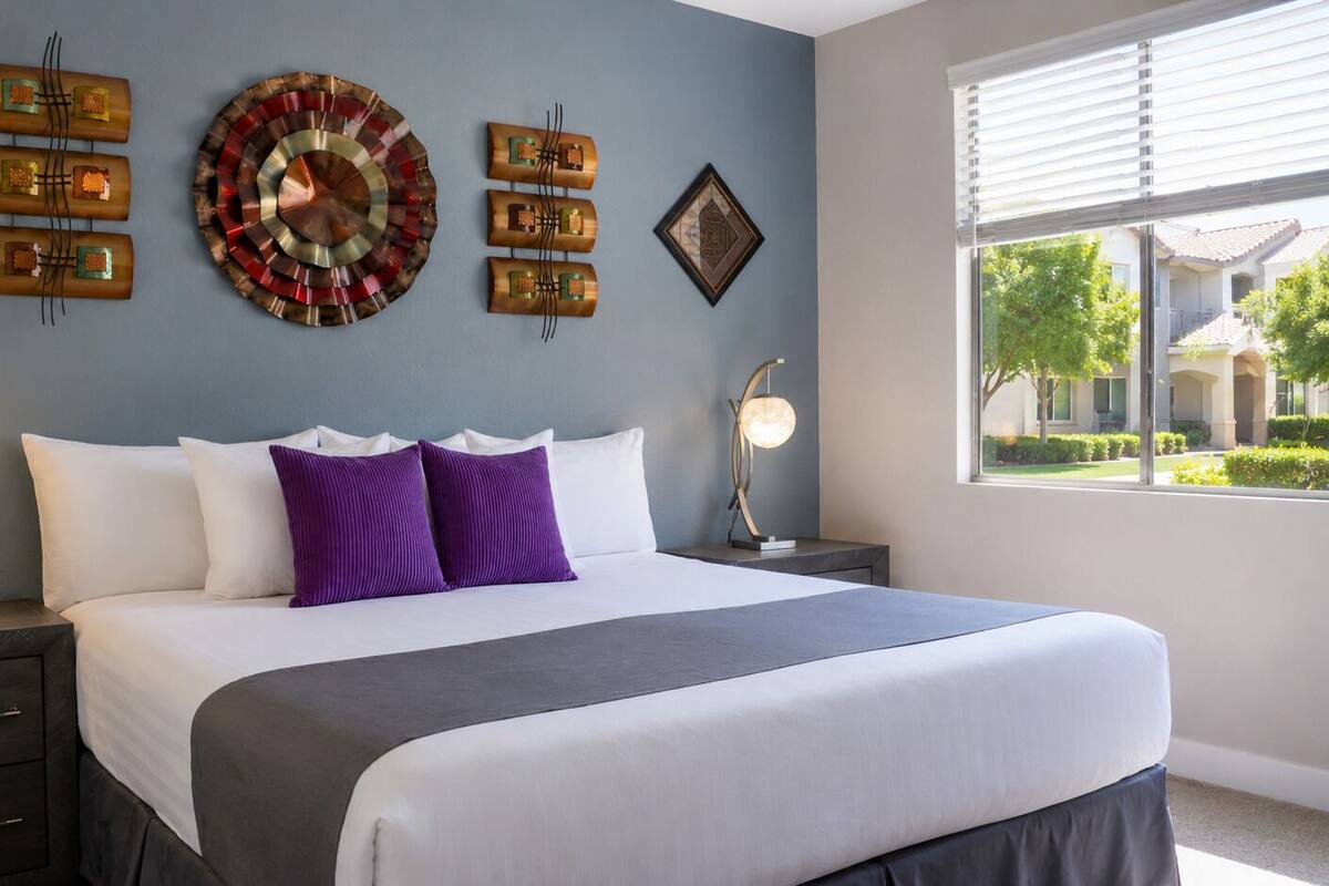Deluxe Condo, 1 Bedroom | 1 bedroom, premium bedding, iron/ironing board, cribs (surcharge)