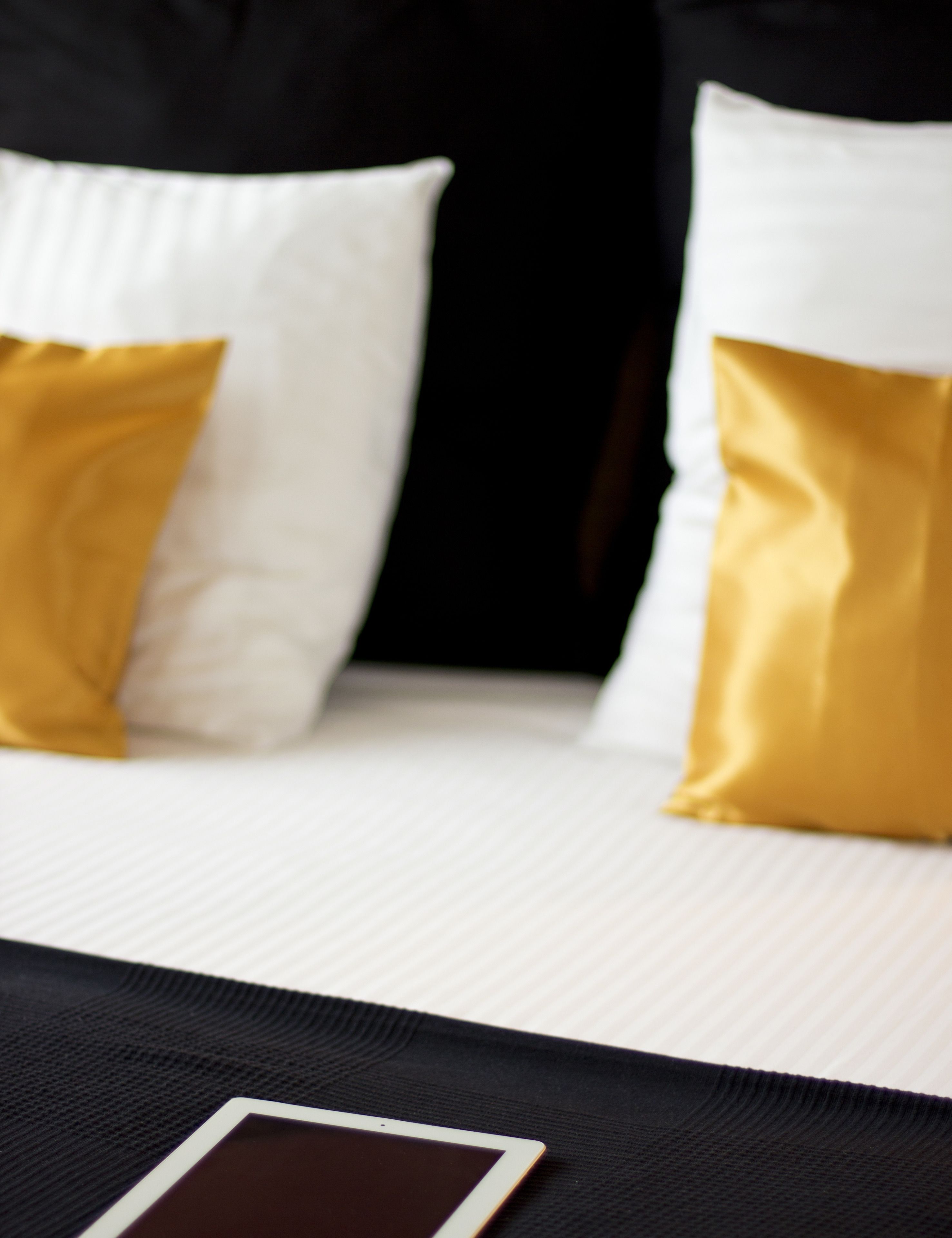 down duvets, minibar, in-room safe, desk