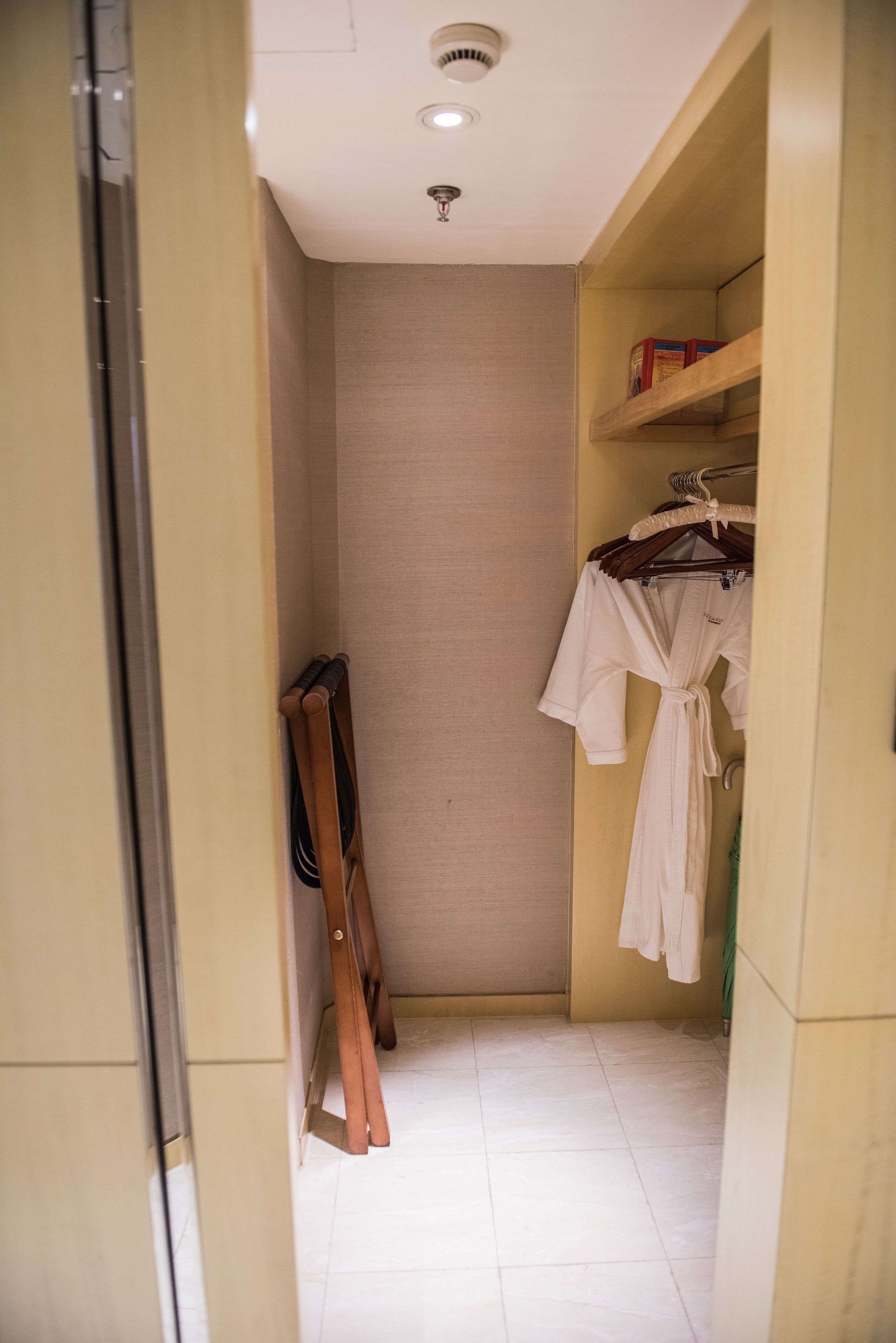 down duvets, minibar, in-room safe, desk