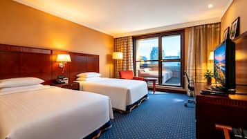 Deluxe Twin Bed | Down duvets, minibar, in-room safe, desk