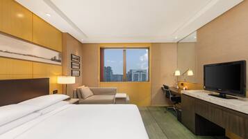 Down duvets, minibar, in-room safe, desk