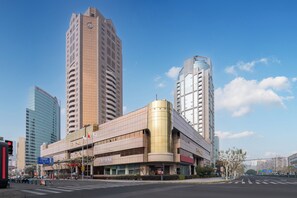 Exterior - Shanghai QILU Hotel (Shanghai)