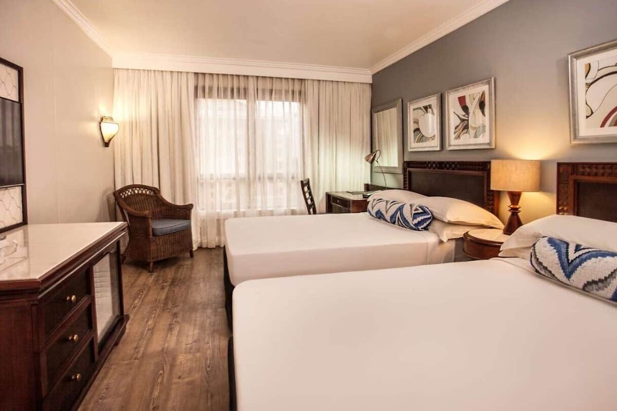 Standard Twin Room, Smoking