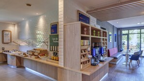 Free continental breakfast