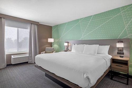 Comfort Inn & Suites Rochester South Mayo Clinic