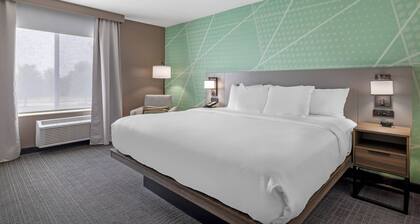 Comfort Inn & Suites Rochester South Mayo Clinic